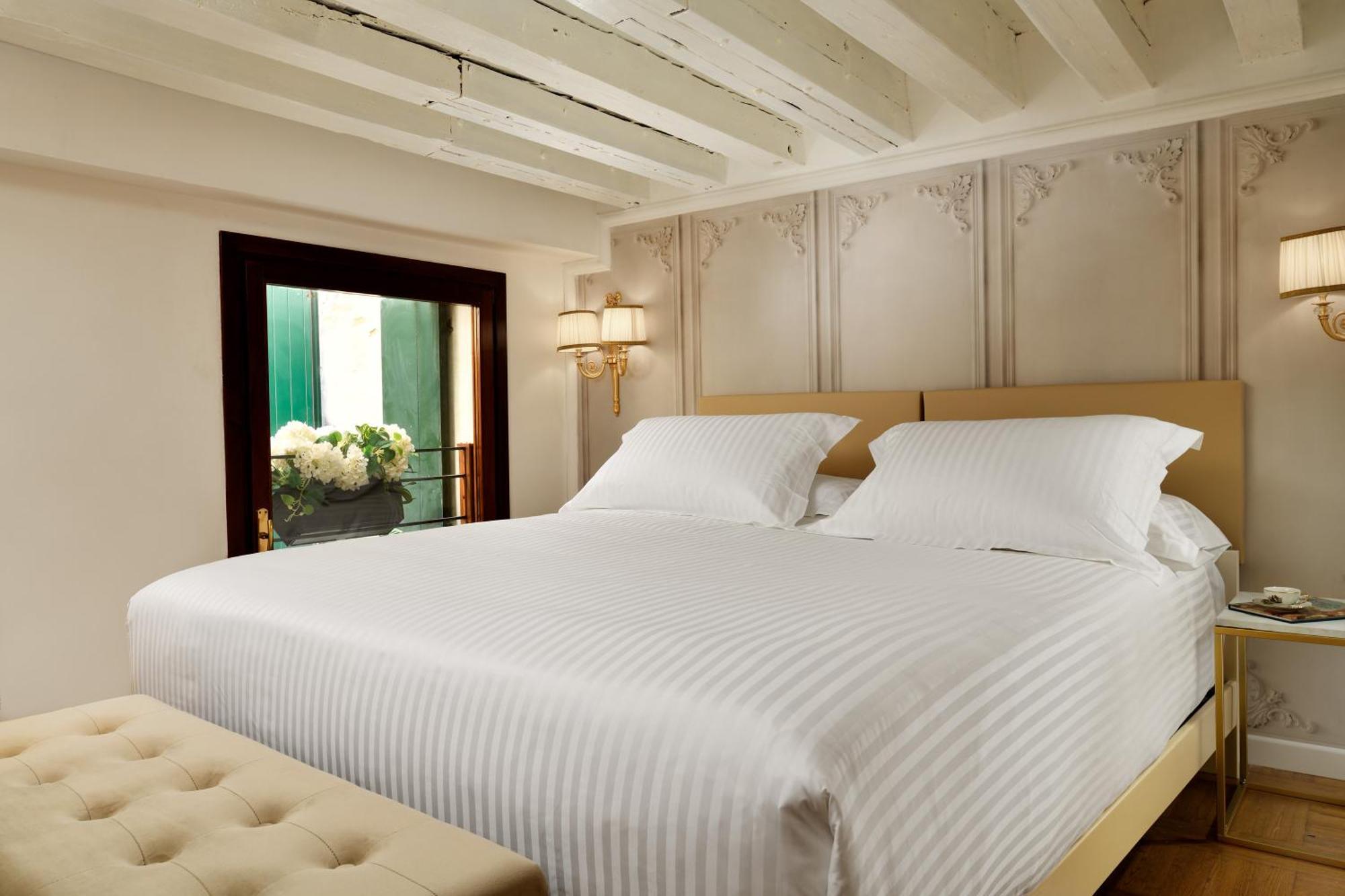 Swan Dolcevita Prestige Stay - Canal View & Exclusive Experience Венеция Экстерьер фото